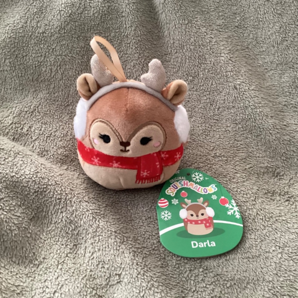 New Darla The Reindeer Squishmallows 4 inch 4.5” Plush Christmas mini Ornament - Picture 3 of 3